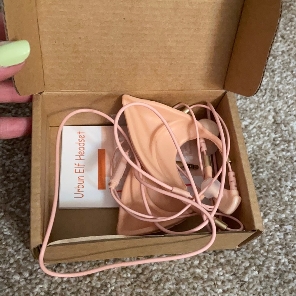 Elf earphones